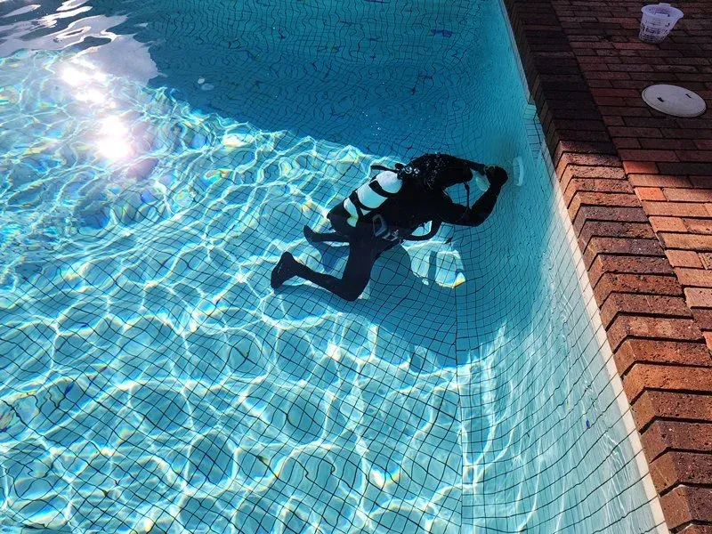 pool_leak_detector